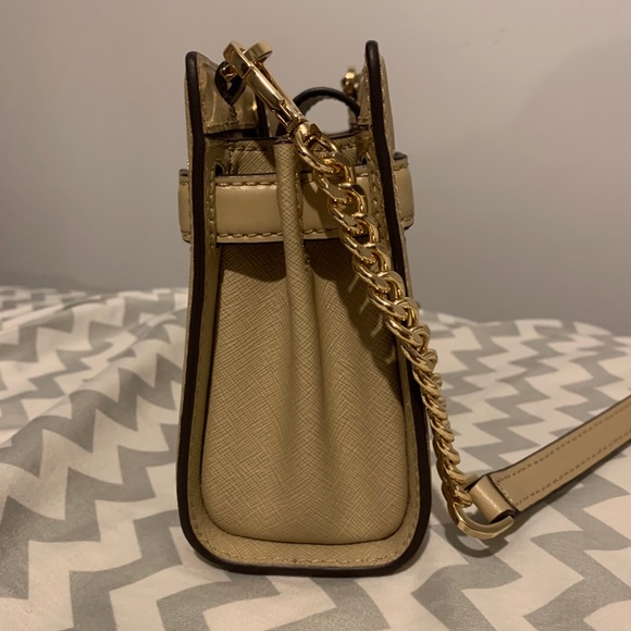 Michael Kors Purse - Picture 3 of 7